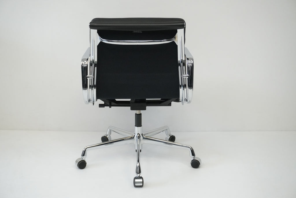 Vitra - Soft Pad Chair EA208 - Leder nero