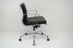 Vitra - Soft Pad Chair EA208 - Leder nero
